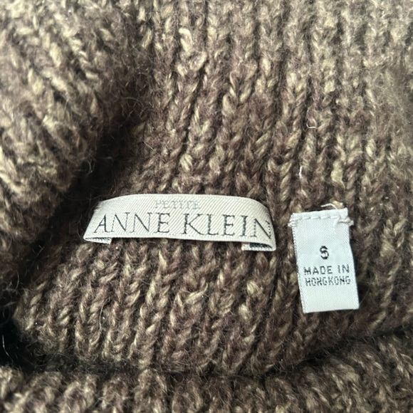 Anne Klein wool brown short sleeve  Turtleneck Sweater - Picture 4 of 4